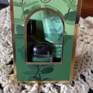 Relax and uplift Bath & Body-Eucalyptus Spearmint Set. In package
